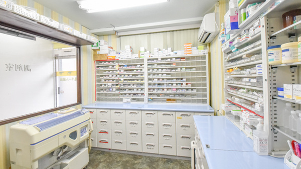 朝陽パール薬局の調剤室