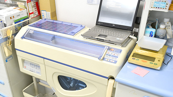 春日野薬局　塚本店の調剤器具