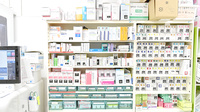 つつじ薬局　大国の薬棚