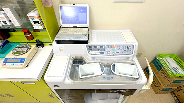友愛薬局　酒々井店の調剤器具