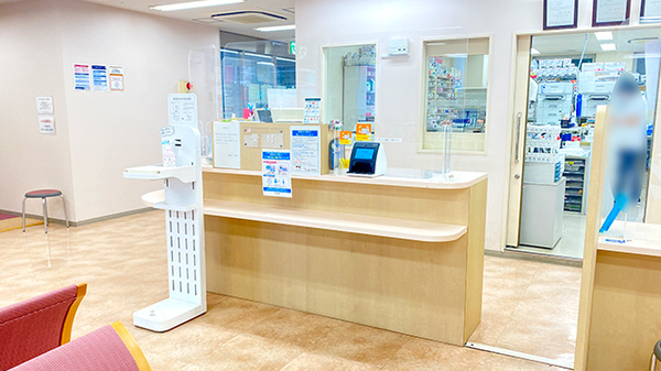 友愛薬局　南柏店の受付/カウンター