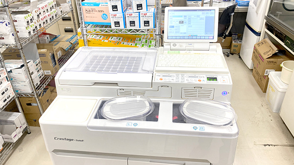 友愛薬局　南柏店の調剤器具