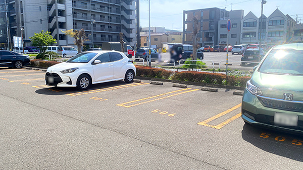 友愛薬局　ひたちなか店の駐車場