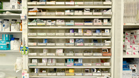 サクラ調剤薬局　早良店の薬棚