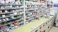 リフレ薬局　多賀城店の薬棚