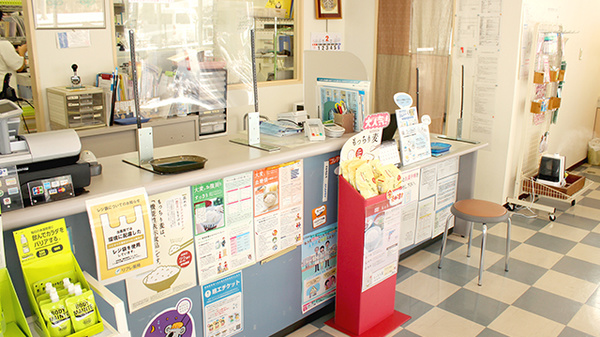 リフレ薬局　上桜木店の受付/カウンター