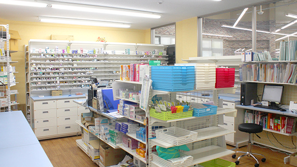 杏林堂薬局　藤枝清里店の調剤室