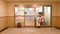 フラワー薬局東中野店の外観