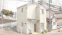 三浦海岸薬局の外観