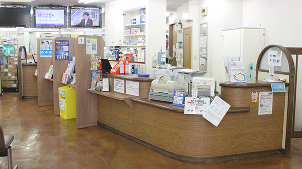 横浜調剤薬局の受付/カウンター