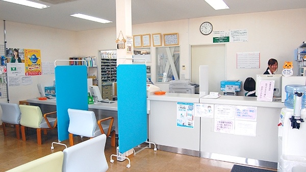 御経塚みらい薬局の受付/カウンター