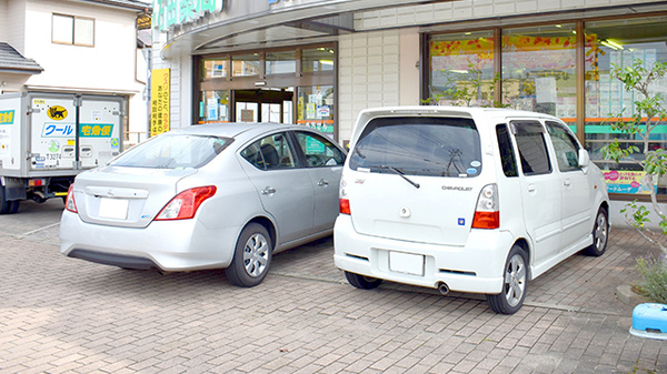 石田薬局の駐車場