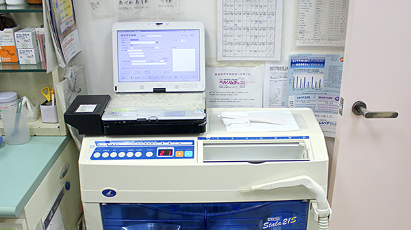 フジ薬局の調剤器具