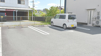 かもめ薬局の駐車場