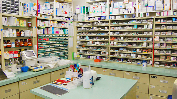 乙訓調剤薬局　向日町店の調剤室