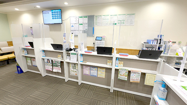 そうごう薬局 経堂コルティ店の受付/カウンター