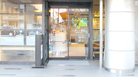 わかくさ薬局　京都本店の入口