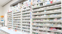 わかくさ薬局　京都本店の薬棚