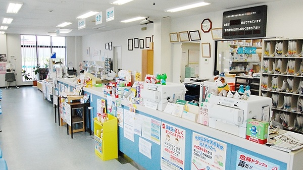 あやめ調剤薬局の受付/カウンター