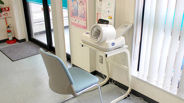 あやめ調剤薬局の血圧計