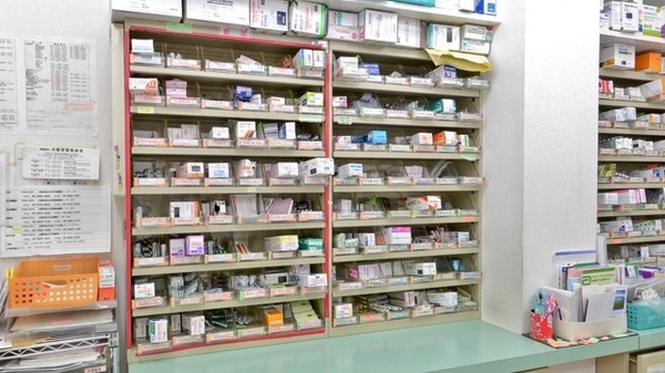薬棚