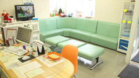 みずき調剤薬局日和田店の待合スペース