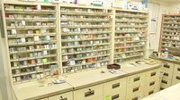 みずき調剤薬局日和田店の薬棚