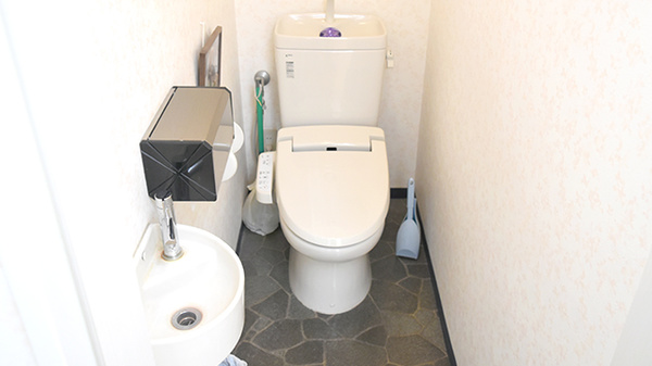 進行堂西薬局のお手洗い