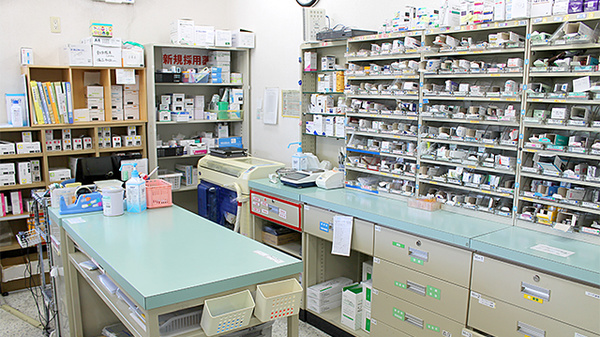 ブルークロス調剤薬局　大津店の調剤室