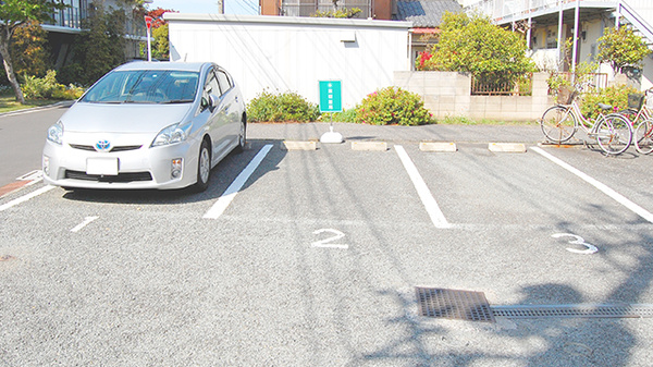 薬樹薬局　野川の駐車場