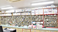 サエラ薬局 上本町店の薬棚
