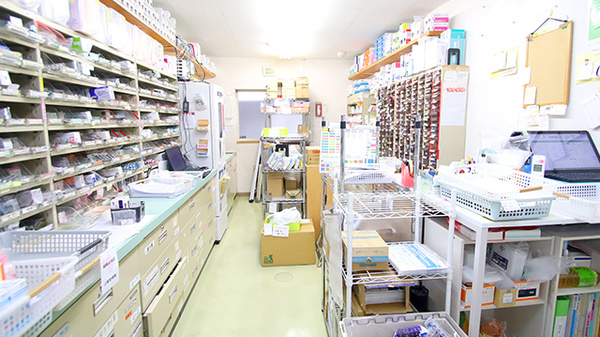 サエラ薬局 土師ノ里店の調剤室