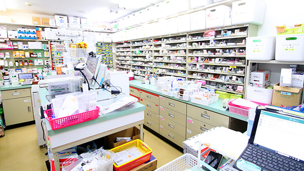 サエラ薬局 芦屋店の調剤室
