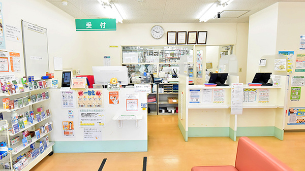サエラ薬局 灘店の受付/カウンター