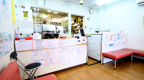 サエラ薬局　生駒店の受付/カウンター