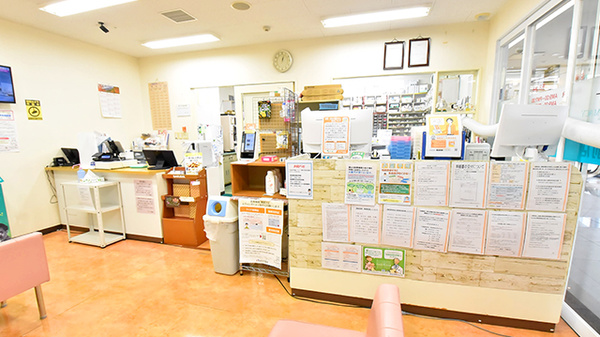 サエラ薬局 学園前店の受付/カウンター