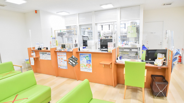 ドラッグイレブン薬局吉塚駅前店の受付/カウンター