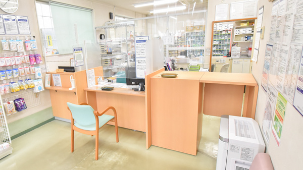 ドラッグイレブン薬局井尻店の受付/カウンター