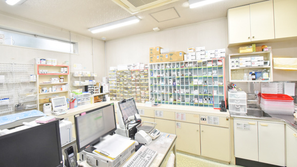 ドラッグイレブン薬局井尻店の調剤室