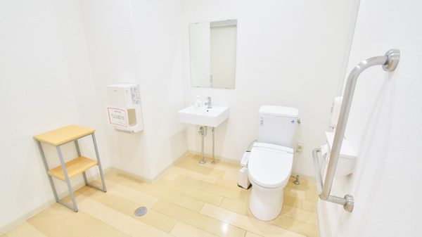 ドラッグイレブン薬局千早駅前店のお手洗い