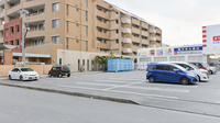 ドラッグイレブン薬局新都心おもろまち店の駐車場