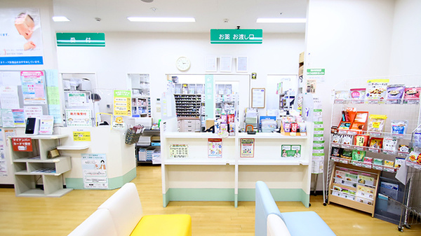 サエラ薬局 和泉中央店の受付/カウンター