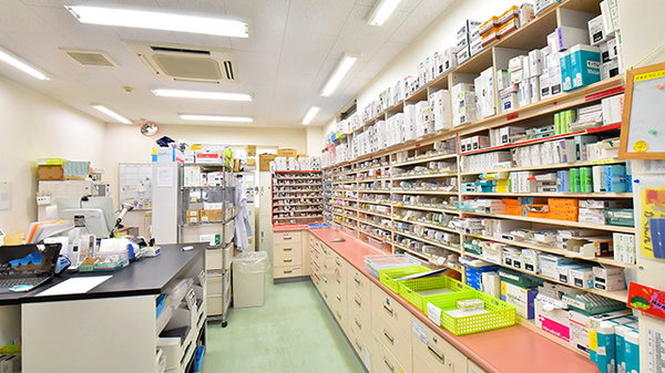 サエラ薬局 真法院店の調剤室
