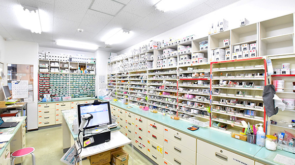 サエラ薬局 北与野店の調剤室