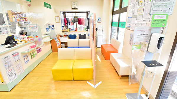 サエラ薬局 習志野台店の待合スペース