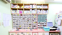 サエラ薬局 穴水店の薬棚