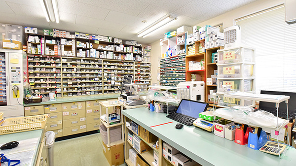 もみじ薬局の調剤室