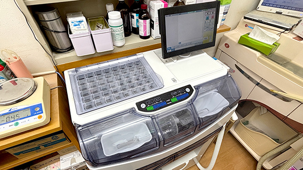 ファミリイ薬局の調剤器具