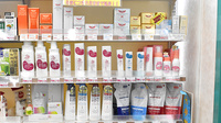 日本調剤　茨木駅前薬局の化粧品