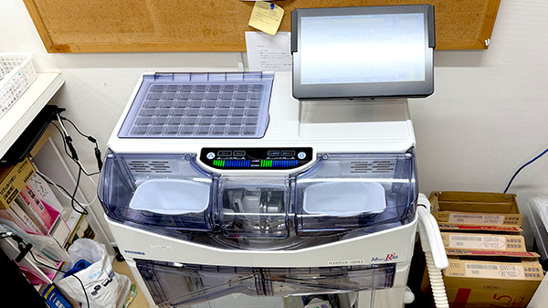 薬局トモズ本所店の調剤器具